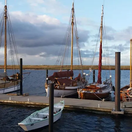 Strandgut Marina Wendtorf